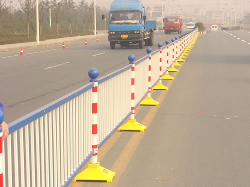 道路警示护栏 