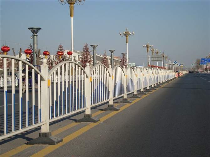 公路护栏|铁路护栏||锌钢护栏厂家